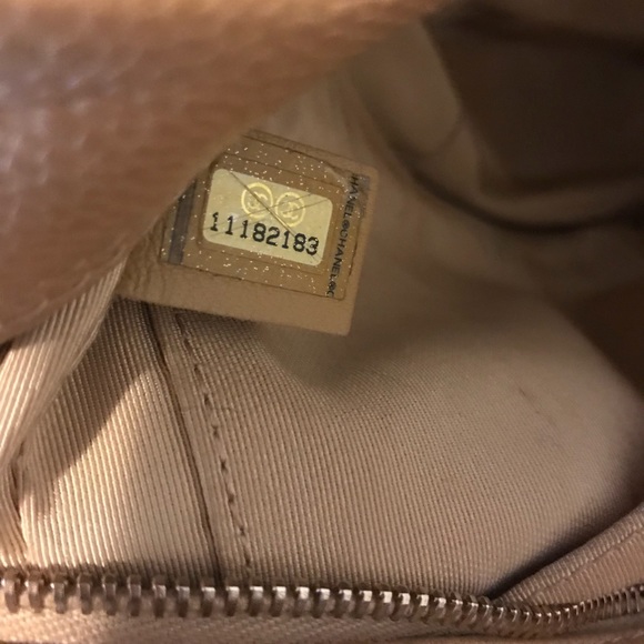 Chanel Petite Shopping Tote - Picture 7 of 8